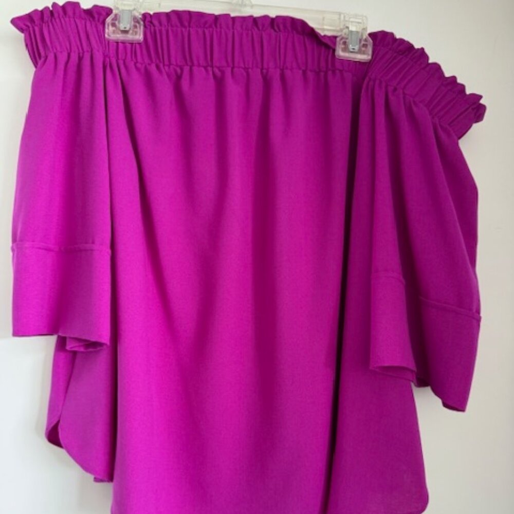 Rachel Roy off the shoulder Fuschia top